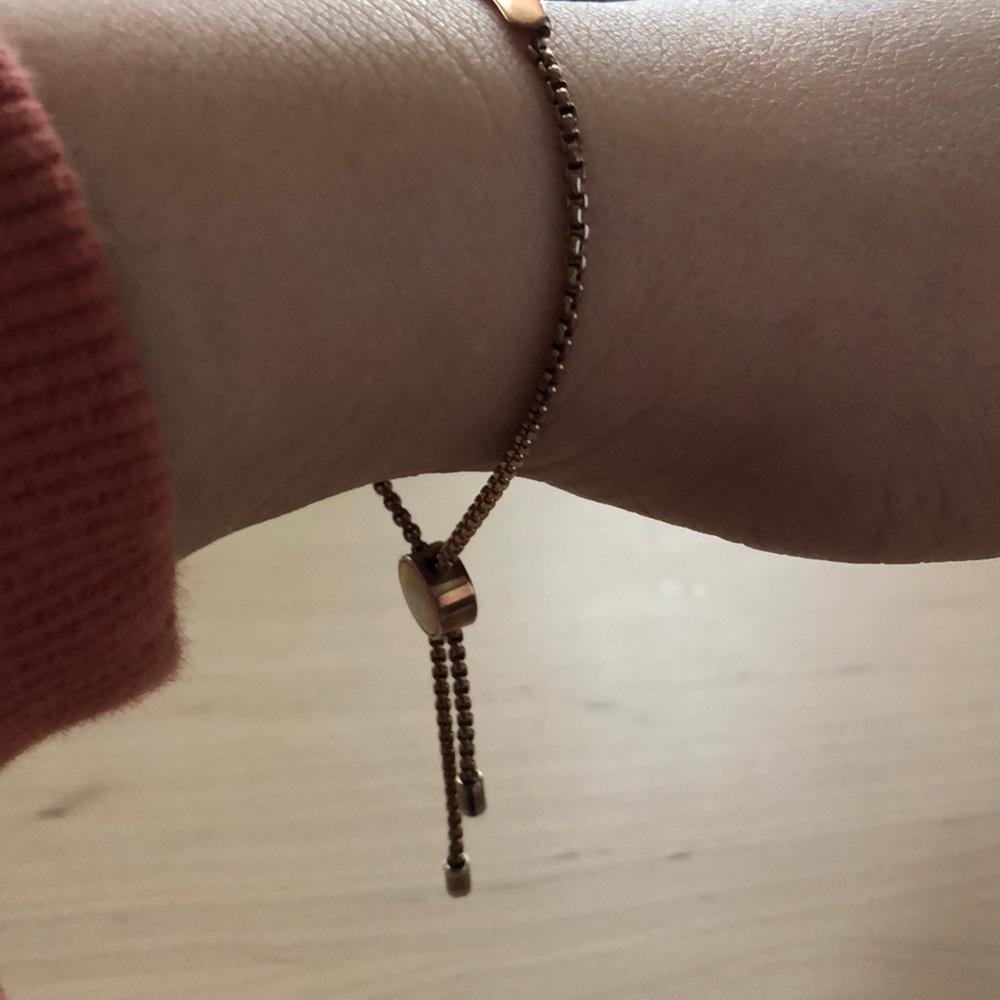 Micheal Kors dangling bracelet - Picture 2 of 3